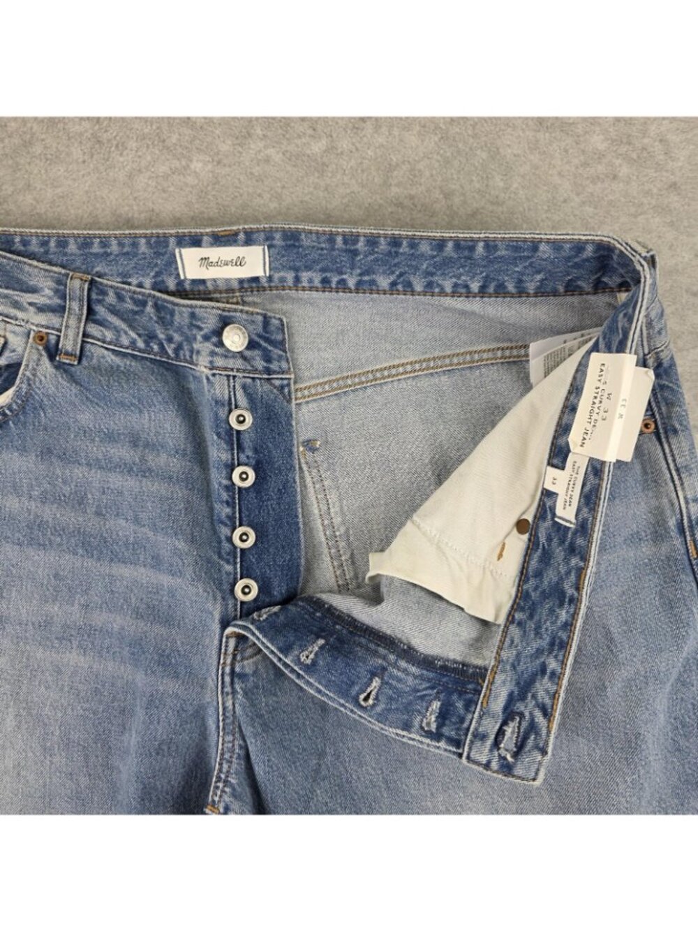 Madewell Curvy Dean Easy Straight Jeans Womens 33 NWT Light Wash Distressed - Picture 2 of 12